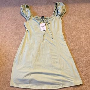 Puff shoulder dress